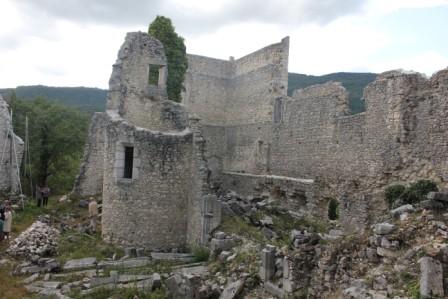 Site de Beauretour - Vue générale depuis l`intérieur du château